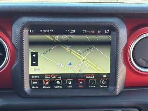 Used 2021 Jeep Wrangler Unlimited Rubicon AWD/4WD image 10