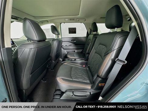 New 2026 Nissan Pathfinder Platinum image 25