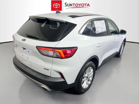 Used 2022 Ford Escape SE w/ Convenience Package image 4