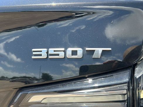 Used 2022 Cadillac XT4 Sport w/ Comfort Package AWD/4WD image 32