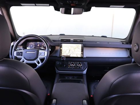 Used 2022 Land Rover Defender 110 SE AWD/4WD image 34