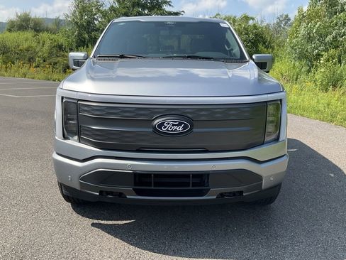 New 2025 Ford F150 Lightning Lariat image 30