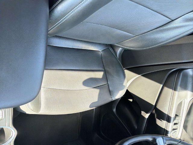 Used 2023 GMC Terrain SLT w/ Elevation Edition FWD image 13