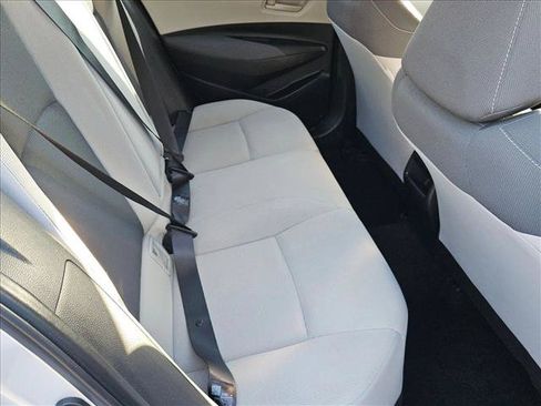 Used 2022 Toyota Corolla LE FWD image 18