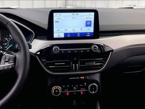 Used 2022 Ford Escape SE w/ Cold Weather Package AWD/4WD image 6