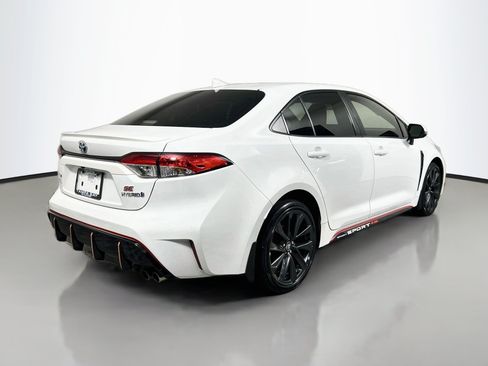 Used 2023 Toyota Corolla SE FWD image 4