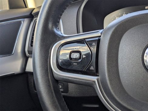 Used 2018 Volvo XC90 T6 Momentum w/ Convenience Package image 31