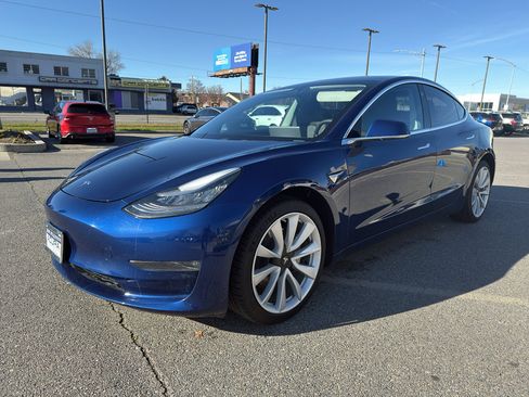 Used 2019 Tesla Model 3 Long Range image 3