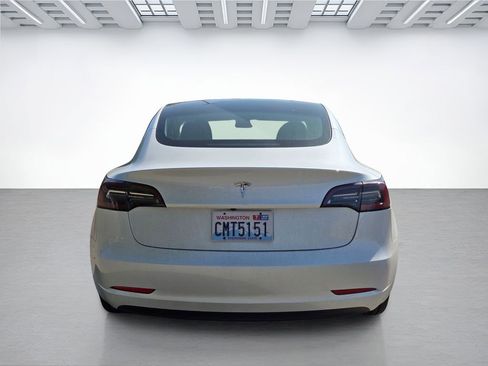 Used 2023 Tesla Model 3 Standard Range RWD image 5