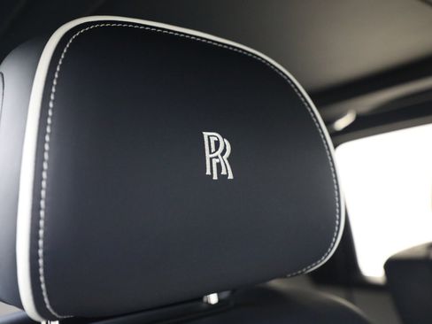 Used 2022 Rolls-Royce Cullinan Black Badge AWD/4WD image 26