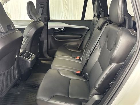 Used 2023 Volvo XC90 B5 Core w/ Climate Package image 13