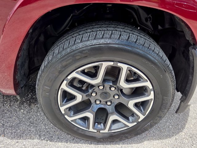 Used 2026 RAM 1500 Laramie AWD/4WD image 9