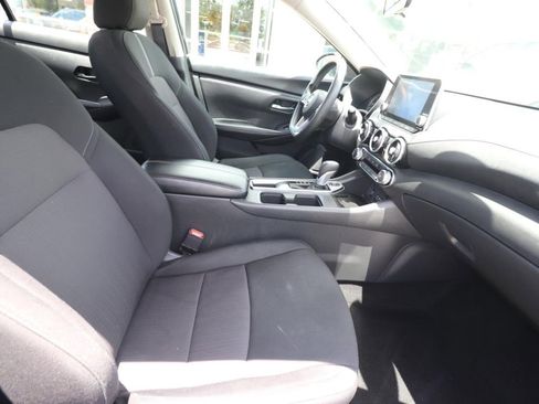 Used 2024 Nissan Sentra SV FWD image 12