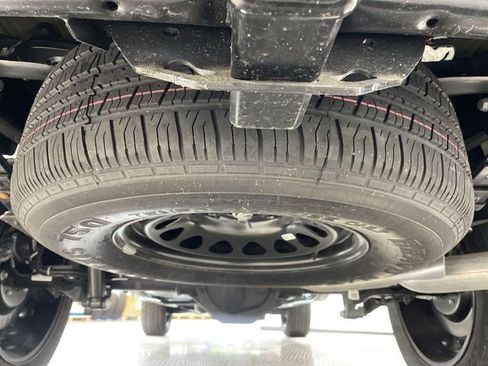 Used 2023 Chevrolet Colorado Z71 w/ Z71 Convenience Package 2 image 42