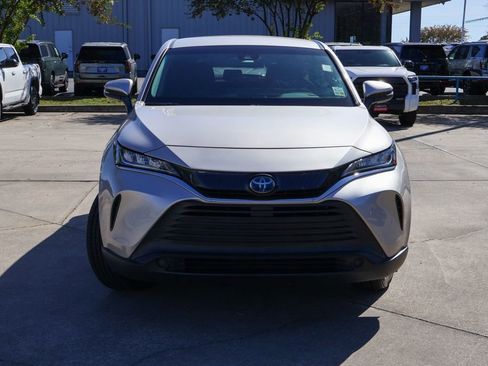 Used 2021 Toyota Venza Limited image 22