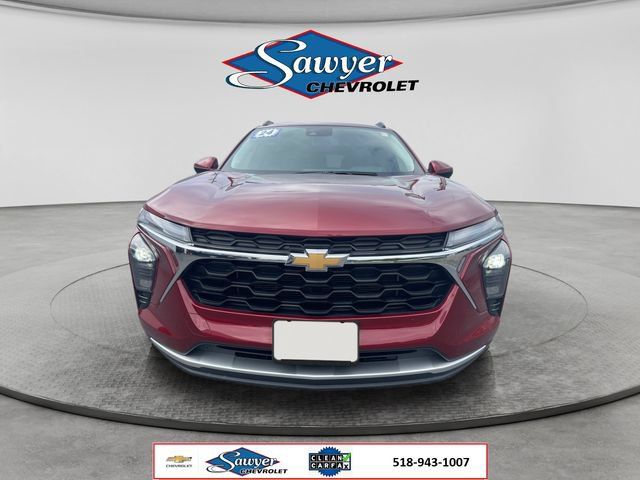 Used 2024 Chevrolet Trax LT w/ Driver Confidence Package FWD image 8