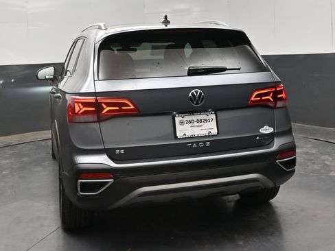 Used 2023 Volkswagen Taos SE AWD/4WD image 7