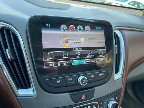 Used 2016 Chevrolet Malibu Premier w/ Driver Confidence Package II FWD image 21