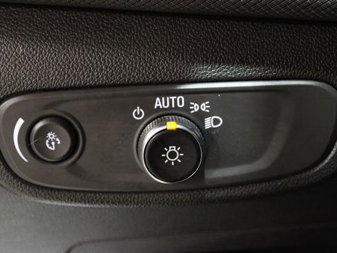 Used 2024 Chevrolet TrailBlazer RS w/ Convenience Package image 37