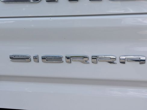 Used 2024 GMC Sierra 3500 SLE w/ SLE Convenience Package AWD/4WD image 15