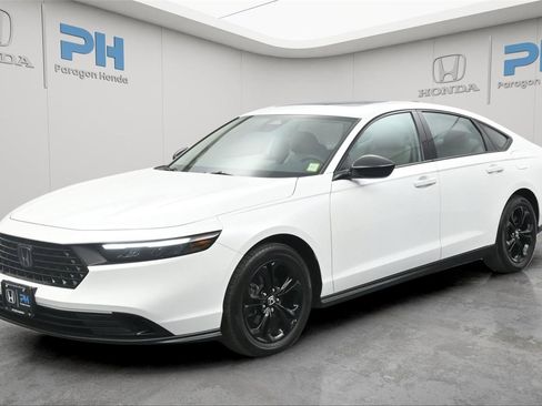 Certified 2025 Honda Accord SE image 1