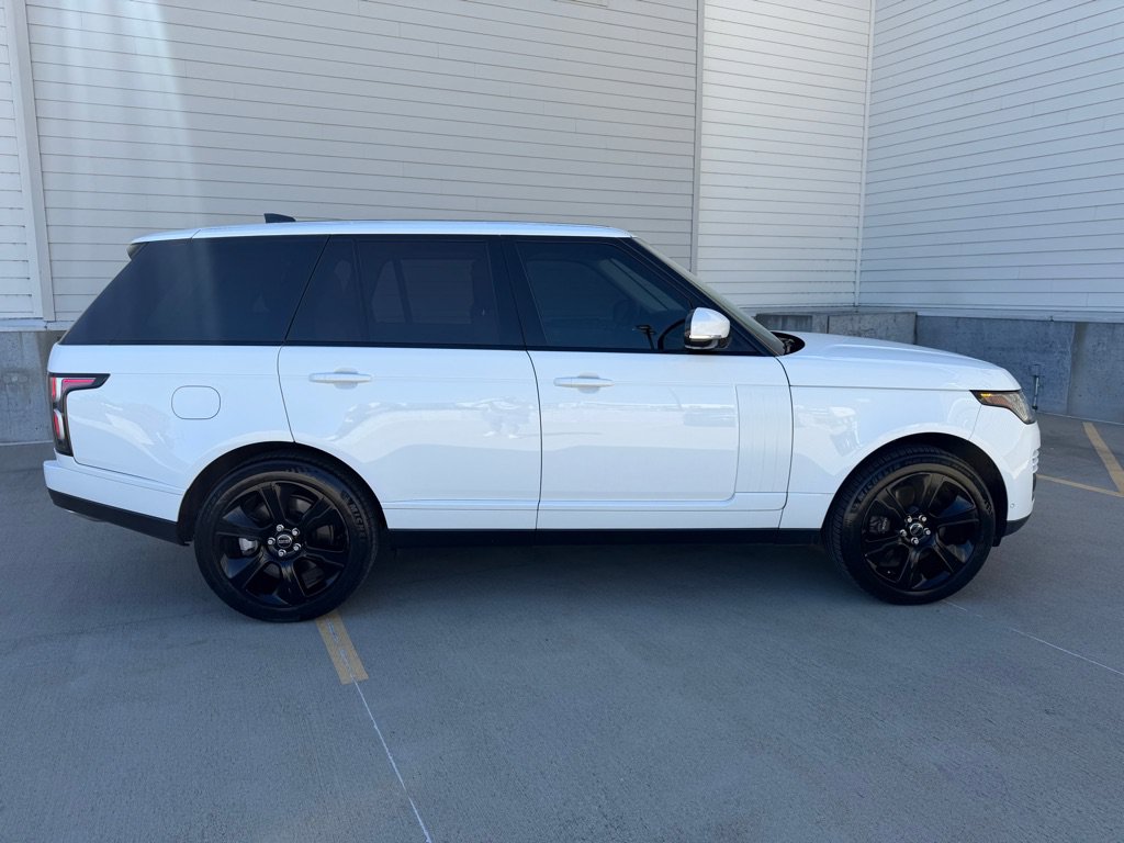 Used 2018 Land Rover Range Rover Supercharged AWD/4WD image 2