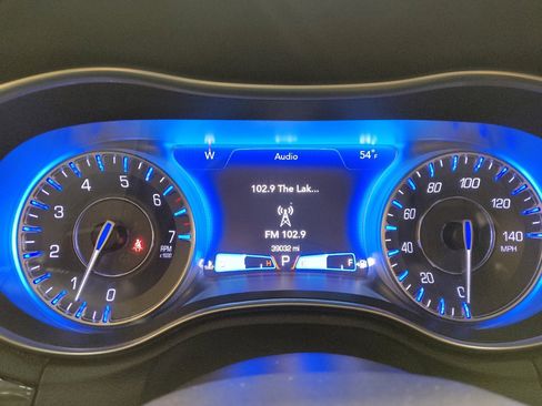 Used 2019 Chrysler 300 Touring w/ Sport Appearance Package RWD image 23
