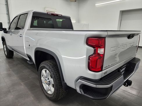 Used 2023 Chevrolet Silverado 3500 LTZ w/ Gooseneck/5TH Wheel Package AWD/4WD image 6