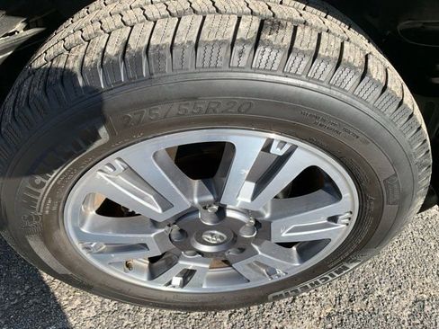 Used 2019 Toyota Sequoia Platinum image 11