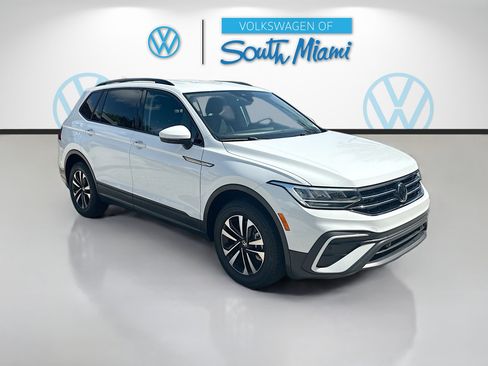 Certified 2024 Volkswagen Tiguan S FWD image 1