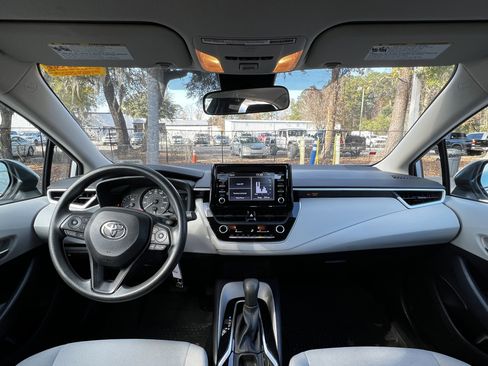 Used 2020 Toyota Corolla L image 36