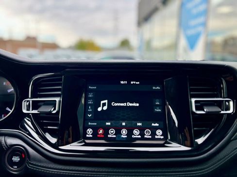 Used 2022 Dodge Durango SXT image 23