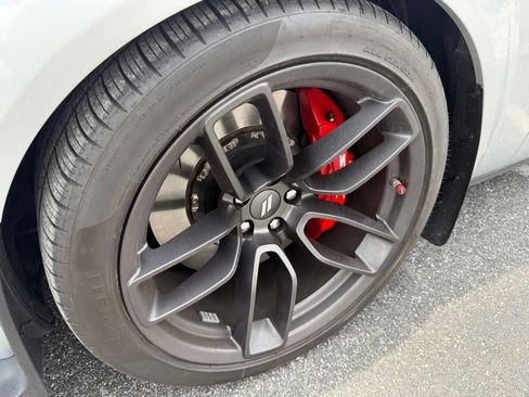 Used 2021 Dodge Challenger R/T Scat Pack RWD image 10