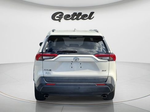 Used 2021 Toyota RAV4 XLE Premium FWD image 6