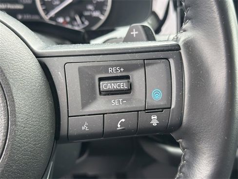 Certified 2024 Nissan Pathfinder SV image 26