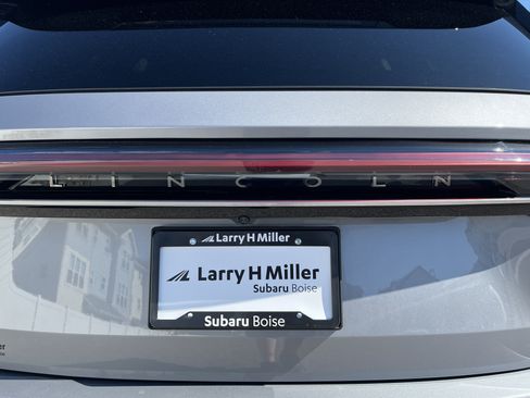 Used 2025 Lincoln Nautilus Reserve AWD/4WD image 25