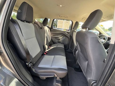 Used 2019 Ford Escape SE AWD/4WD image 16