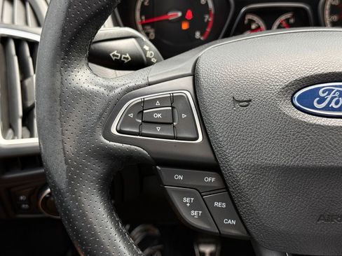 Used 2016 Ford Focus ST FWD image 30