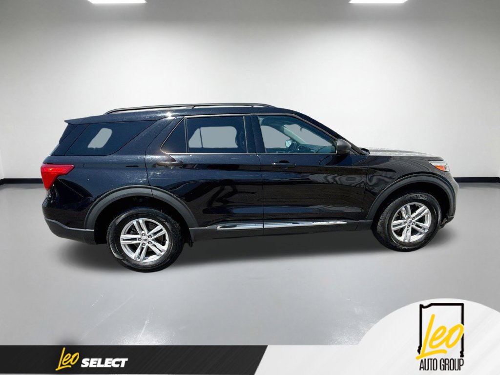 Used 2022 Ford Explorer XLT AWD/4WD image 6