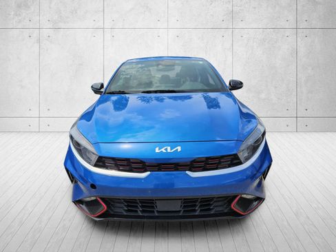 Used 2023 Kia Forte GT-Line w/ GT-Line Premium Package FWD image 4