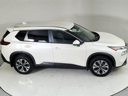 Certified 2023 Nissan Rogue SV image 43