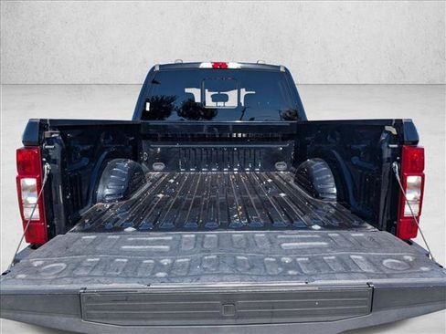 Used 2022 Ford F250 Lariat w/ Lariat Value Package AWD/4WD image 6