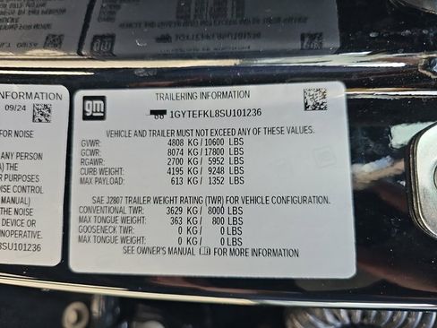 Used 2025 Cadillac Escalade IQ Sport 2 image 38