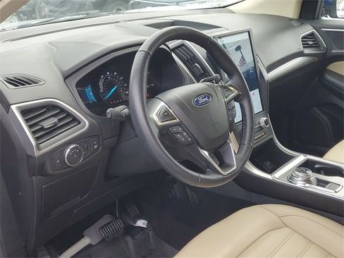 Certified 2022 Ford Edge SEL w/ Convenience Package image 12