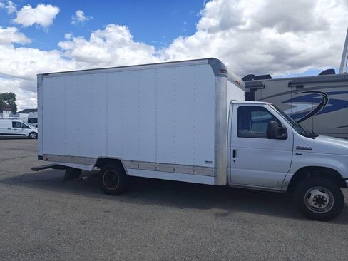 Used 2022 Ford E-350 and Econoline 350 Super Duty w/ Power Windows & Locks Group RWD image 2