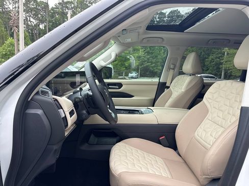 New 2026 Nissan Armada Platinum AWD/4WD image 4