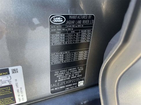 Used 2023 Land Rover Defender 110 S image 11