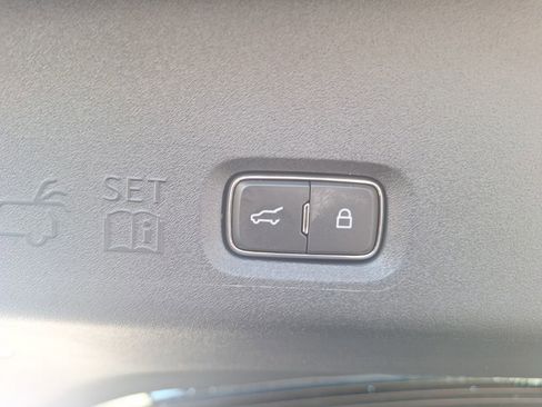 New 2025 Ford Expedition Active image 43