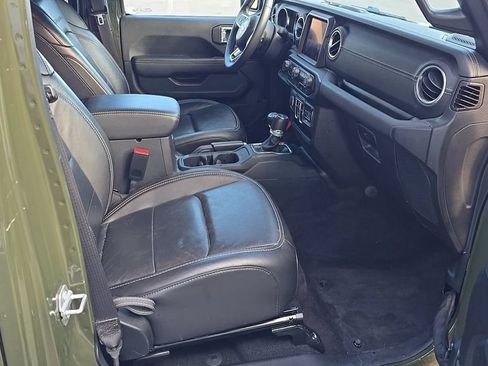 Used 2023 Jeep Wrangler Unlimited Sahara AWD/4WD image 5