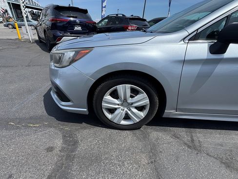 Used 2018 Subaru Legacy 2.5i AWD/4WD image 6
